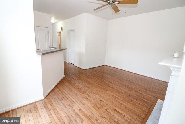 Building Photo - 12180 Abington Hall Pl