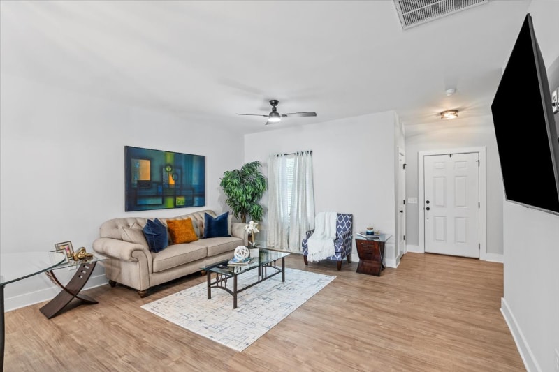 Building Photo - 191 Freeze Ave NW