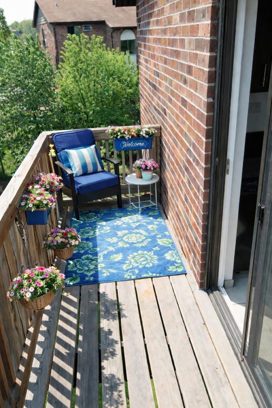 Building Photo - 1851 N Green Ln N