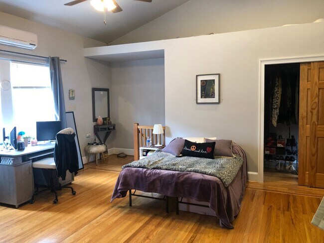 Building Photo - Yorkway Place