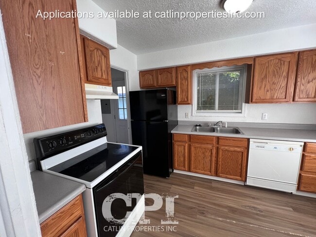 Building Photo - 1016 16th Ave