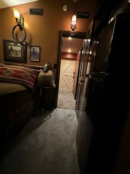 Building Photo - 13325 Brush Creek Rd