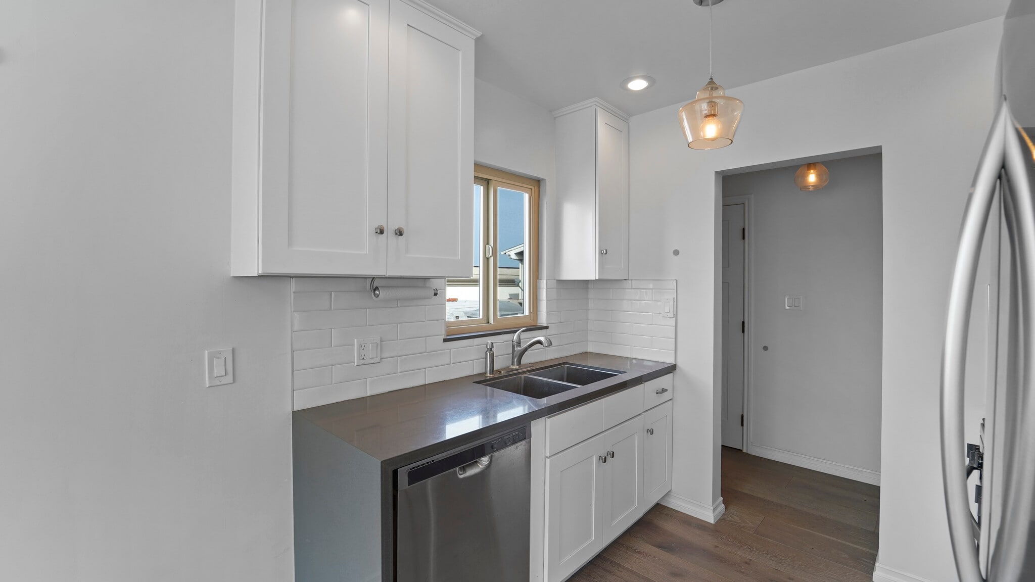 Building Photo - 225 Marine Ave