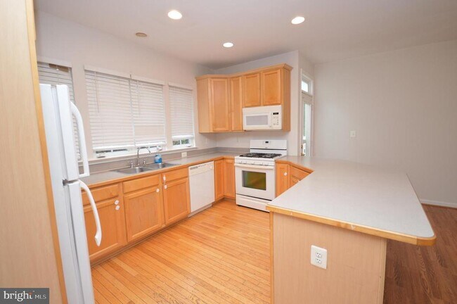 Building Photo - 6723 Applemint Ln