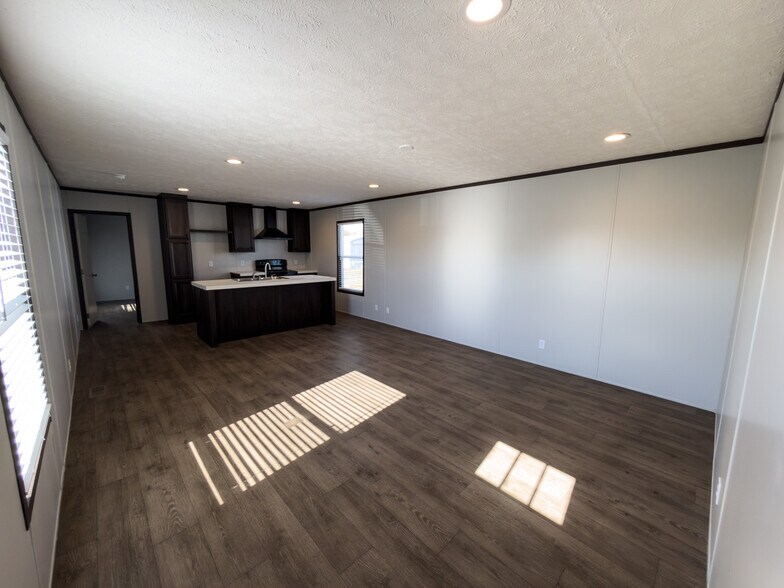 Building Photo - 114 Shady Grove Dr