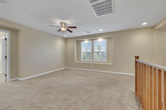 Building Photo - Southern Highlands: Spacious 4-Bedroom Home in a Gated Community with Upstairs Loft, Private Back...