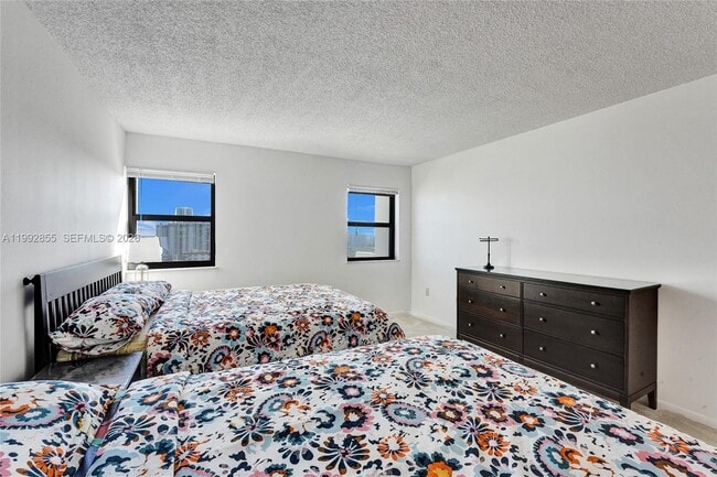 Building Photo - 1201 S Ocean Dr