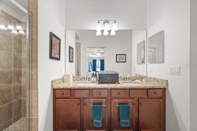 Building Photo - 5527 Palmer Cir