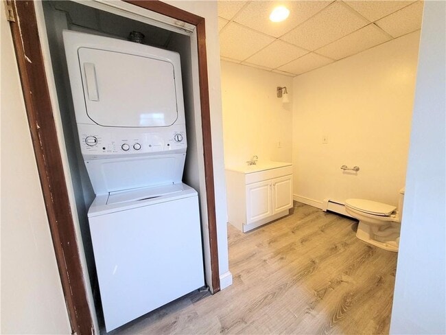 Building Photo - 196 Angell Rd