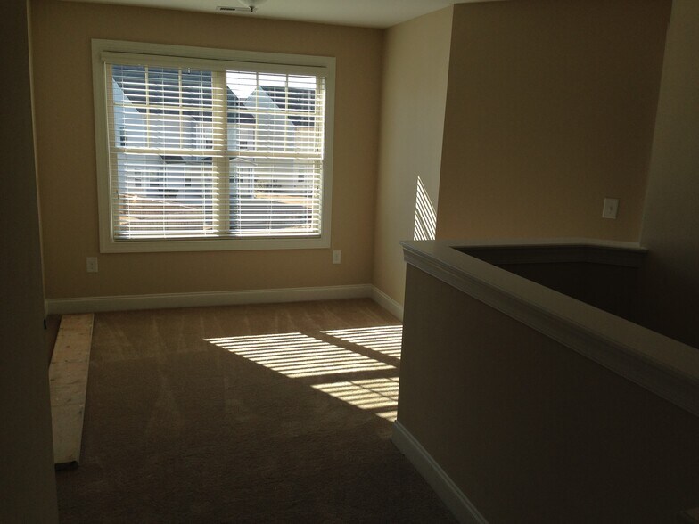 Loft area - 7637 Weathered Oak Way