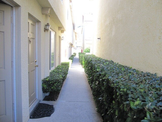 Building Photo - 10065 De Soto Ave