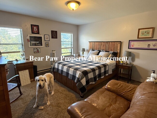 Building Photo - Cute duplex in Evergreen!!