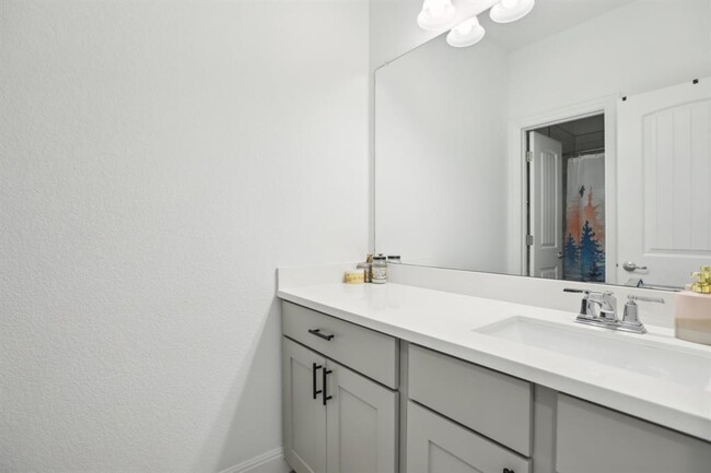 Building Photo - 18120 Leccion Dr