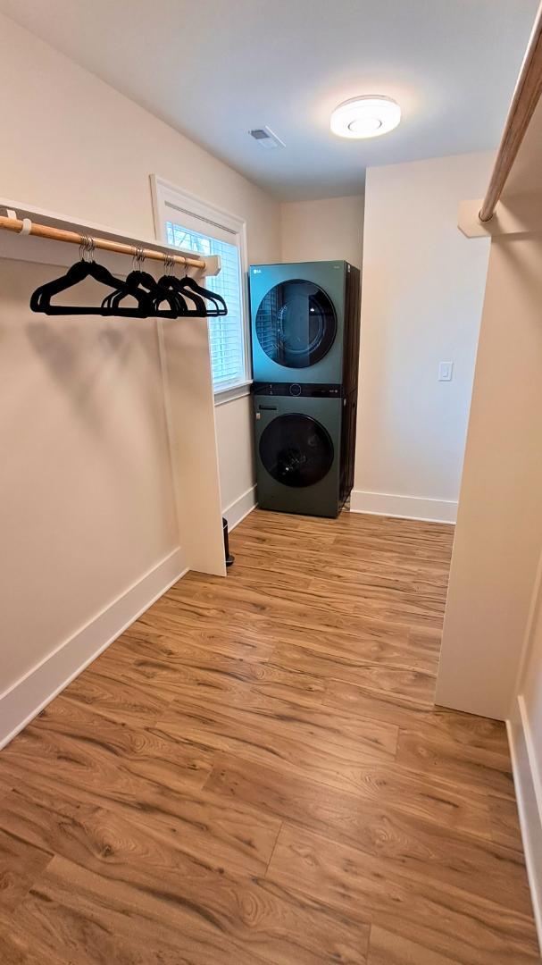 Building Photo - 3108 1/2 Hickory Rd - 3108 1/2 Hickory Rd