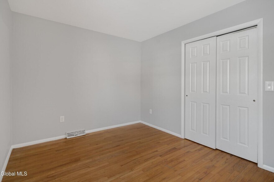 Building Photo - 314 Goode St