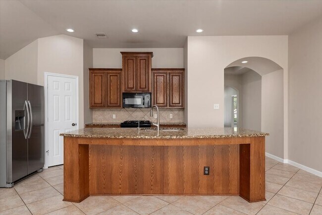 Building Photo - 26886 Treasures Ridge Dr