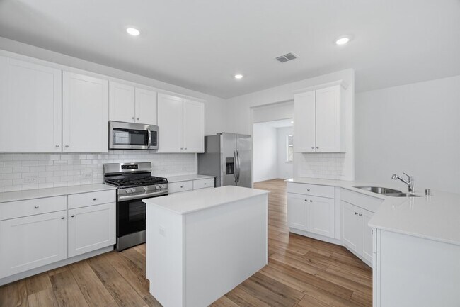 Building Photo - 1312 Pistachio Dr