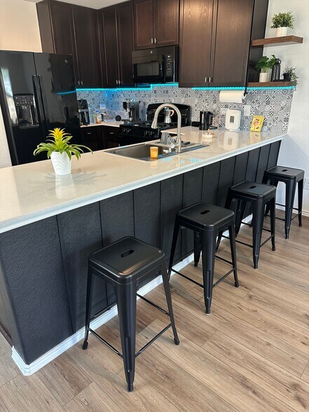 Building Photo - 67 Trinity Cir