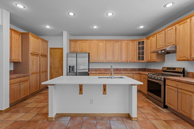 Building Photo - 10197 S Fairgate Way