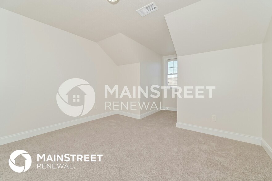 Building Photo - 7000 Edon Hall Way