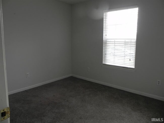 Building Photo - 340 Plantation Way