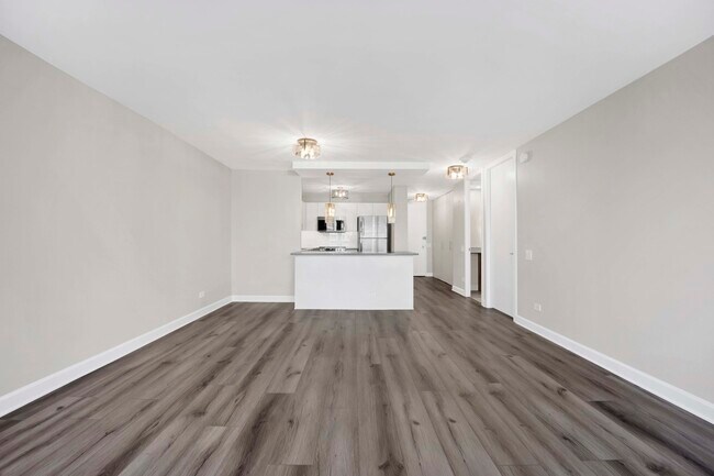 Building Photo - 30 E Huron St