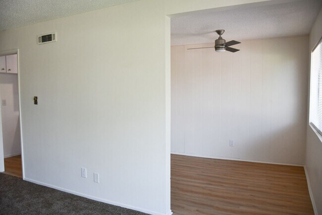 Building Photo - Tularosa (344) West