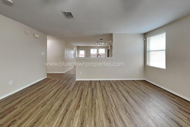 Building Photo - 12862 Vassar Dr