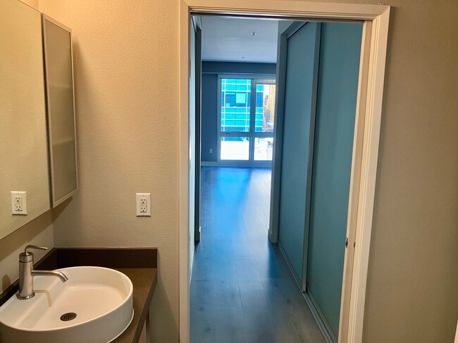 Building Photo - 1234 Wilshire Blvd