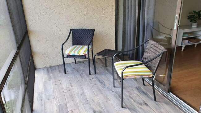 Building Photo - 2050 Oleander Blvd