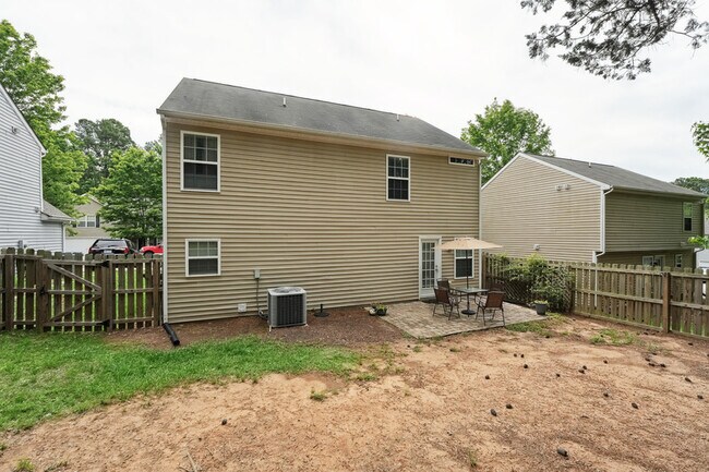 Building Photo - 2203 Elk River Dr