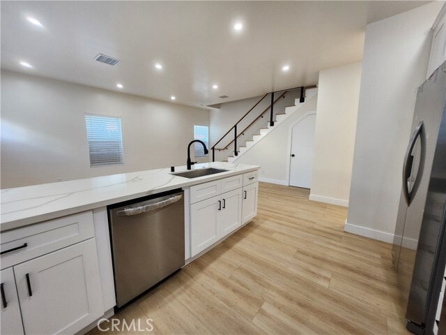 Building Photo - 18252 Saticoy St