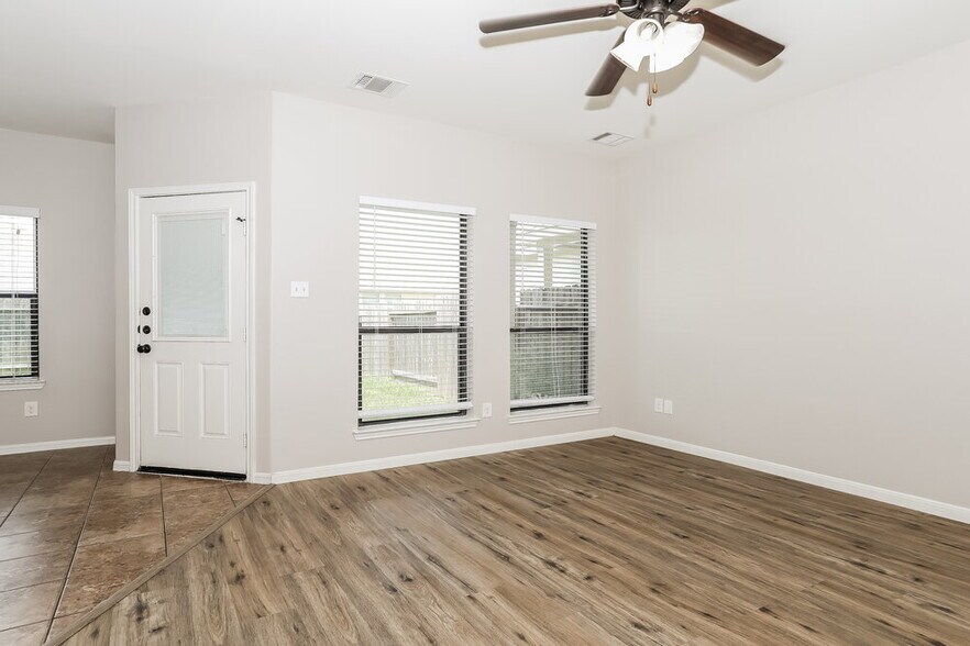 Building Photo - 6623 Sharpstone Creek Ln
