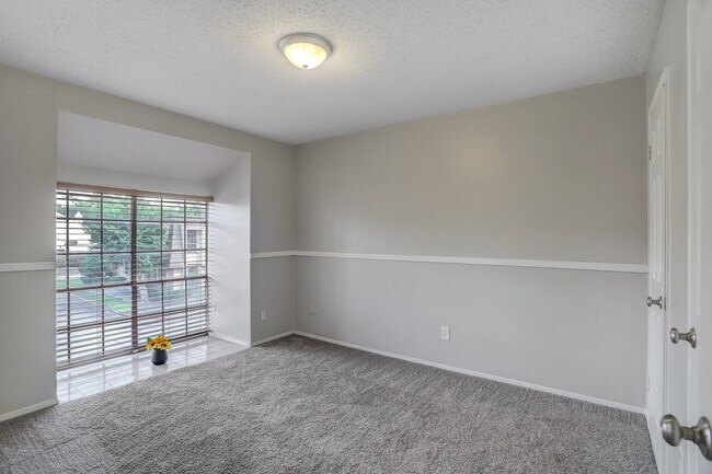 Building Photo - 12633 Memorial Dr