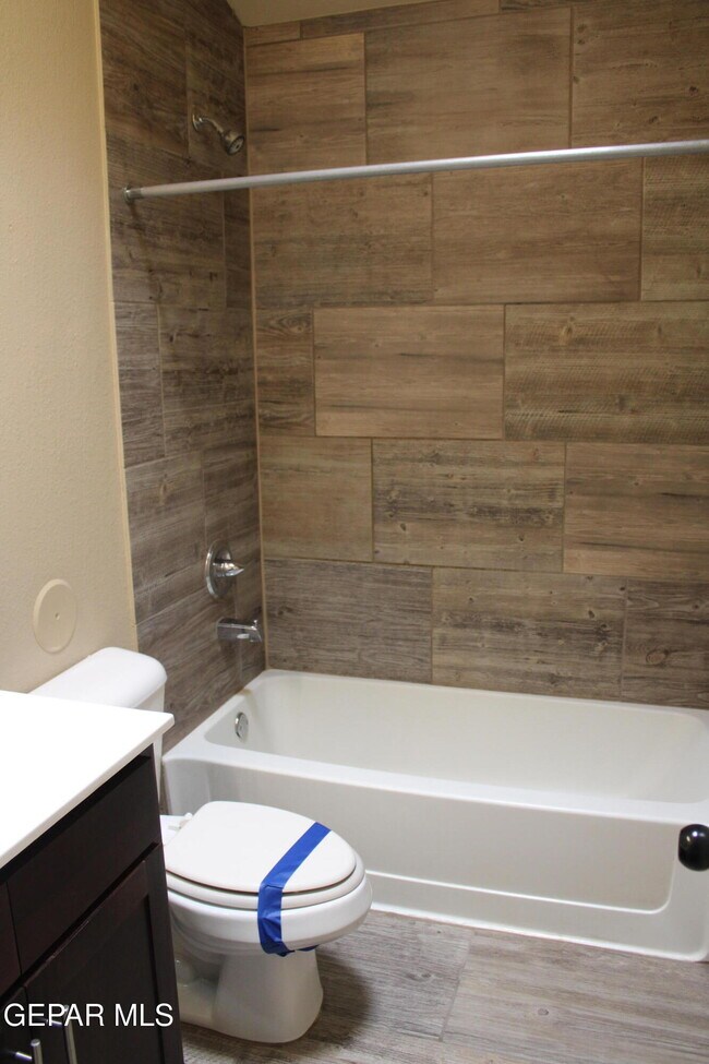 Building Photo - 11673 Flor Celosia