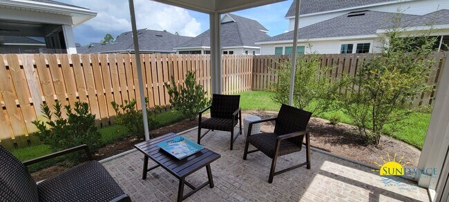 Building Photo - Luxury Living - Highly Desired Watersound Origins!