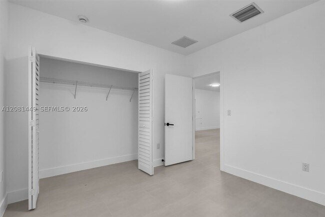 Building Photo - 6500 NW 21st Ave