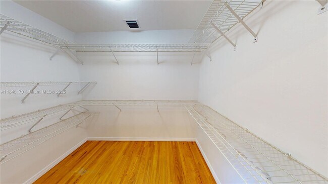 Building Photo - 2490 Trapp Ave