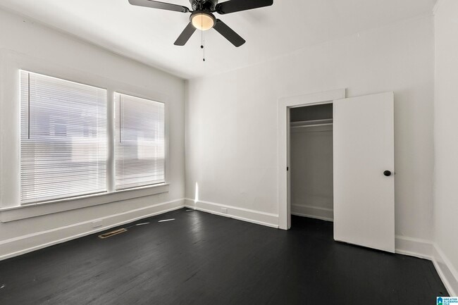 Building Photo - 1101 7th Ave W