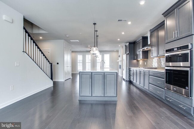 Building Photo - 7510 Sawyer Farm Wy