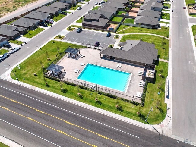 Building Photo - 6910 Kate Reed Dr