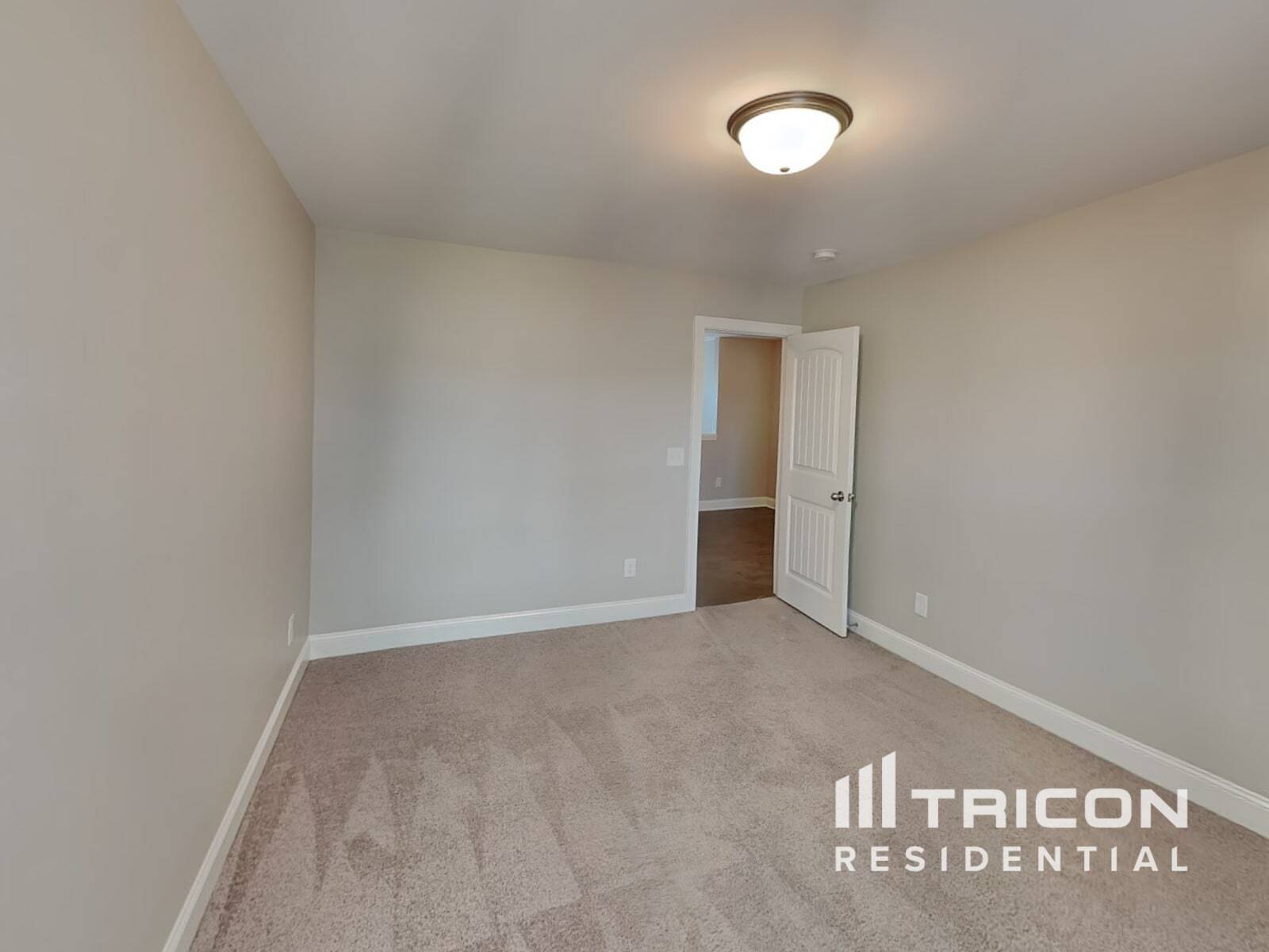 Building Photo - 5109 Cloverhill Dr