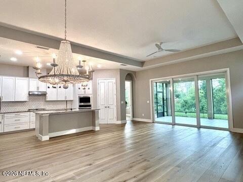 Building Photo - 3102 Pescara Dr
