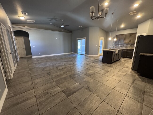 Building Photo - 3752 Richie Dr