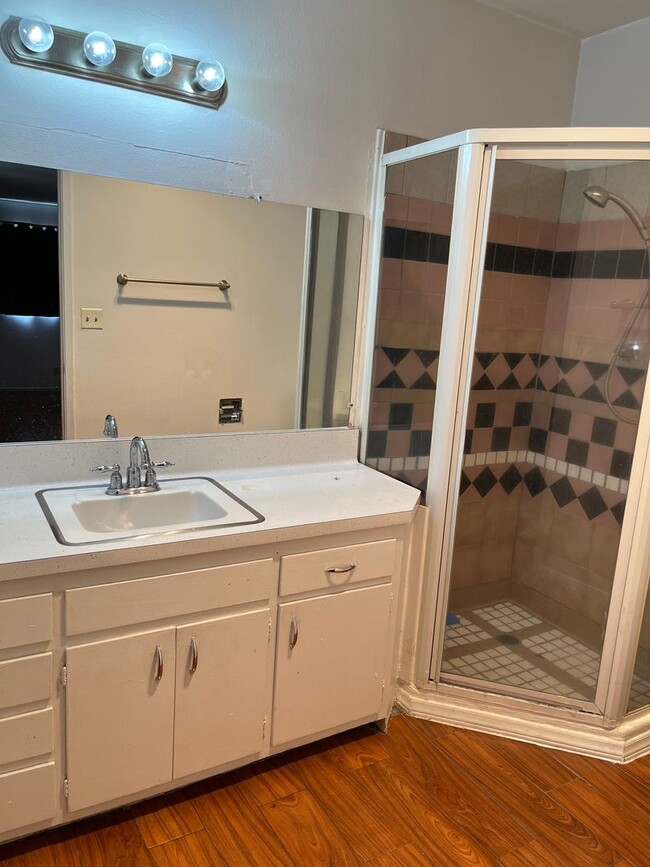Building Photo - 2 bedroom 2 bathroom House In Apple Valley, Ca