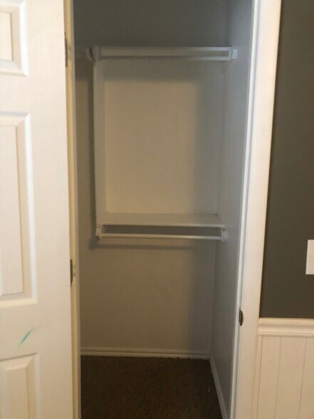 Bedroom 1 closet - 520 S Castle Ridge Ln