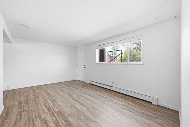 Building Photo - 4330 W 72nd Ave