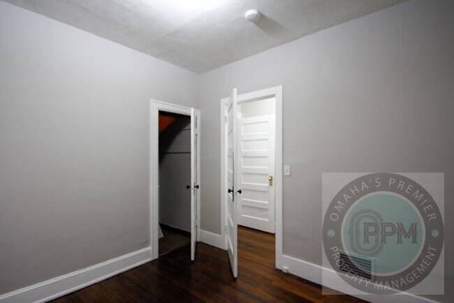 Building Photo - 530 Park Ave