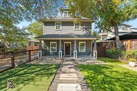 Building Photo - 1810 Harvey St