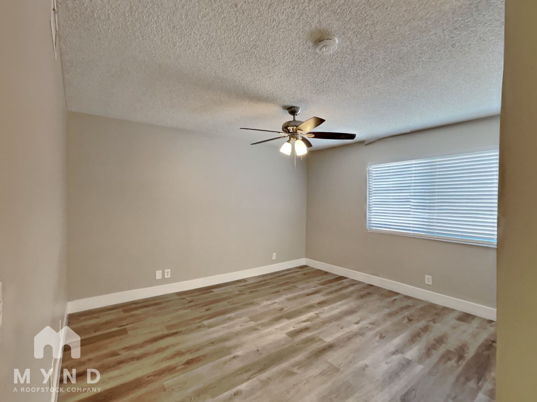 Building Photo - 4423 Honeycomb Dr